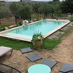 فيلة Le Clos De L'olivette